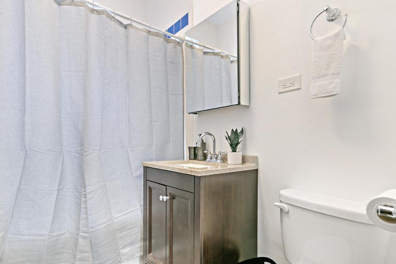 Captivating 1Br Apt With Full Kitchen - Belmont I4 Chicago Buitenkant foto